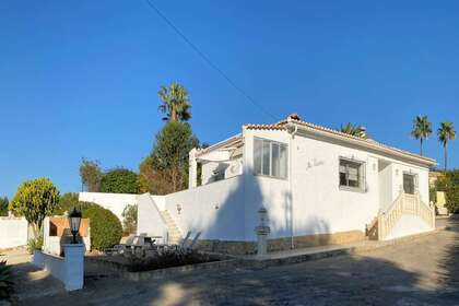 Chalet for sale in Calpe/Calp, Alicante. 